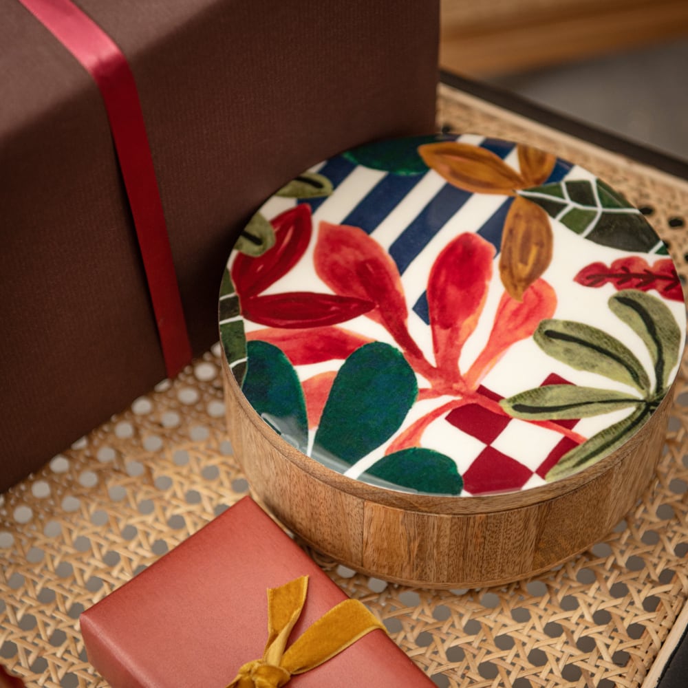 Scatola Portagioie In Legno Di Mango Con Coperchio Jali Intagliato – Decorazione Etnica 22x15x7 Cm - 2