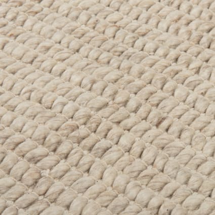 flurbank weiß Landhaus Sitzbank Armlehnen Bank Truhenbank Landhausstil Rügen 2 PS153 Fichte massiv Holz lackiert Massivholz Dielenbank lang Grüne große Karo Wolldecke