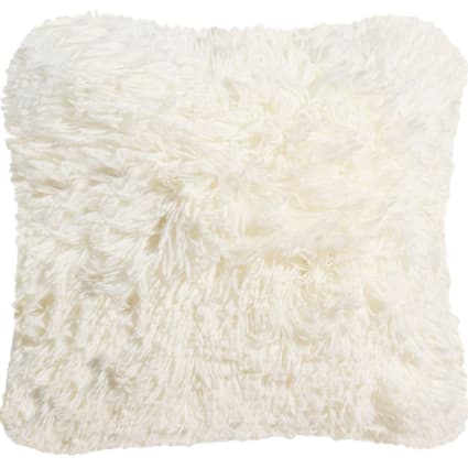 Coussin imitation fourrure écrue 45x45 | Maisons du Monde