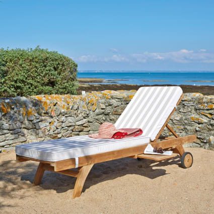 Lettino prendisole a rotelle in massello di tek Oleron Maisons