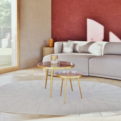 Tavolini sovrapponibili in metallo beige rosato e dorato Avril