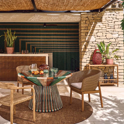 Tavolo da pranzo da giardino rotondo professionale in resina