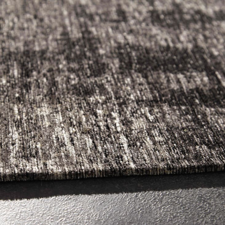 Alfombra vintage tejida en jacquard negro 200x290-Feel detail-2