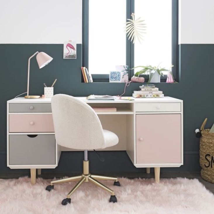 Cadeira de secretária em tecido bouclé branco e metal cor de latão com rodízios-Mauricette ambiance-12