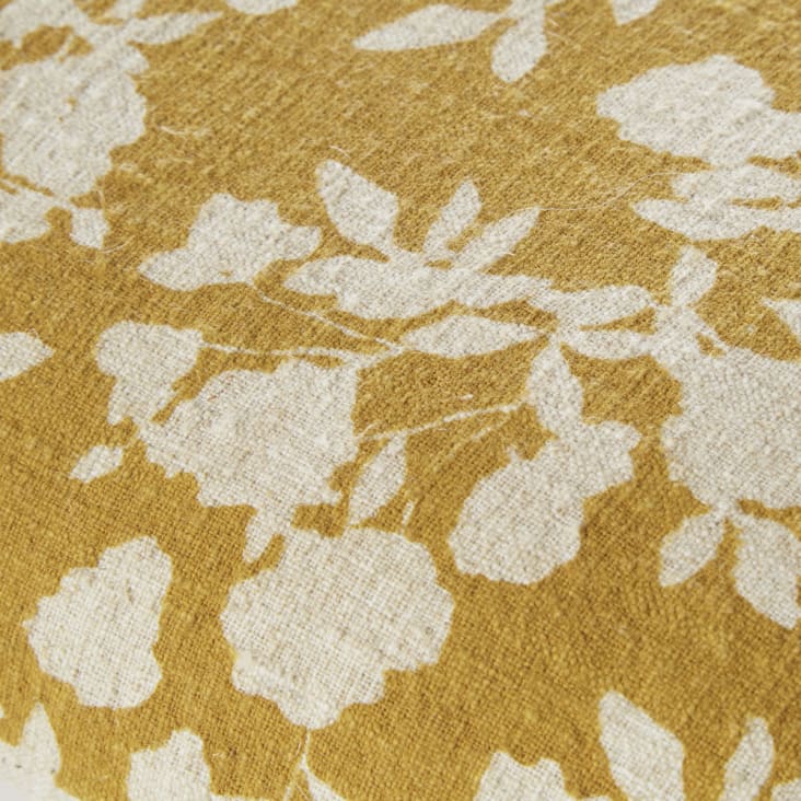 Coussin jaune moutarde motif floral imprimé beige 30x50-ELEN cropped-3