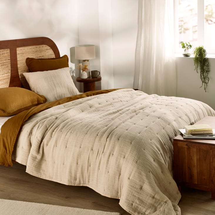 Couvre Lit Boutis NAN LING 230x250 Cm Et 2 Taies 65x65 Cm Couleur