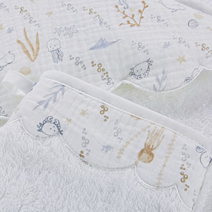 Ecru badcape voor baby's uit badstof met kap uit katoengaas en print-SAINT MALO cropped-4