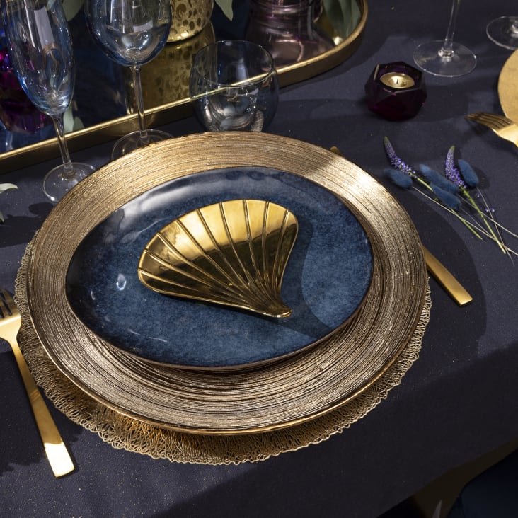 Espejo ovalado de metal dorado efecto pan de oro 30x80-CAMBERA ambiance-4
