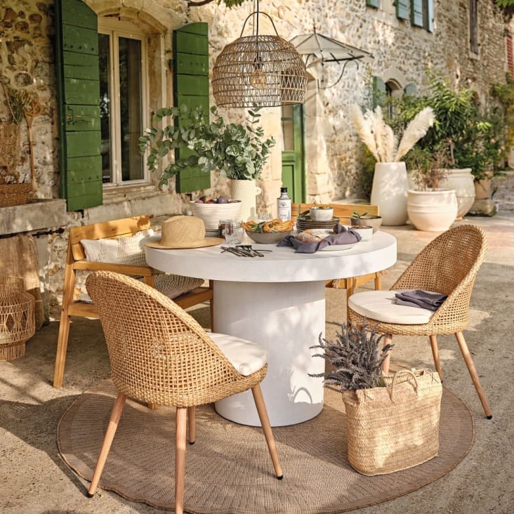 Table de jardin en teck avec chaises et fauteuils