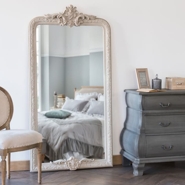 Grand miroir à moulures en bois de paulownia gris 90x176-ISIDORE ambiance-1