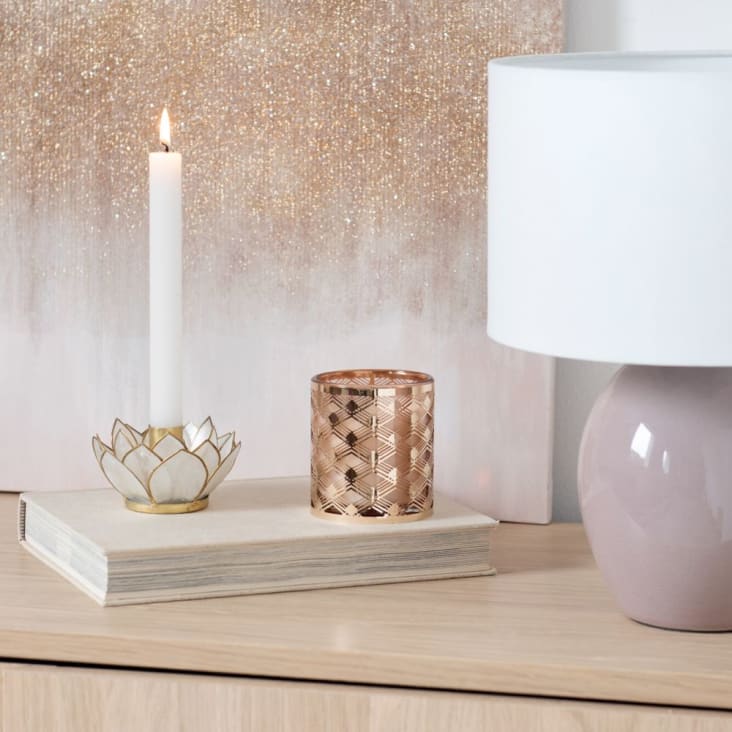 Kerzenständer in Lotusform aus weißem Perlmutt und goldfarbenem Metall  LOTUS | Maisons du Monde