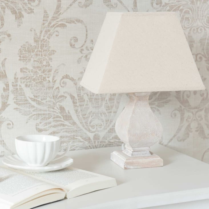Lamp van paulowniahout en linnenkleurige lampenkap-Emilia ambiance-2