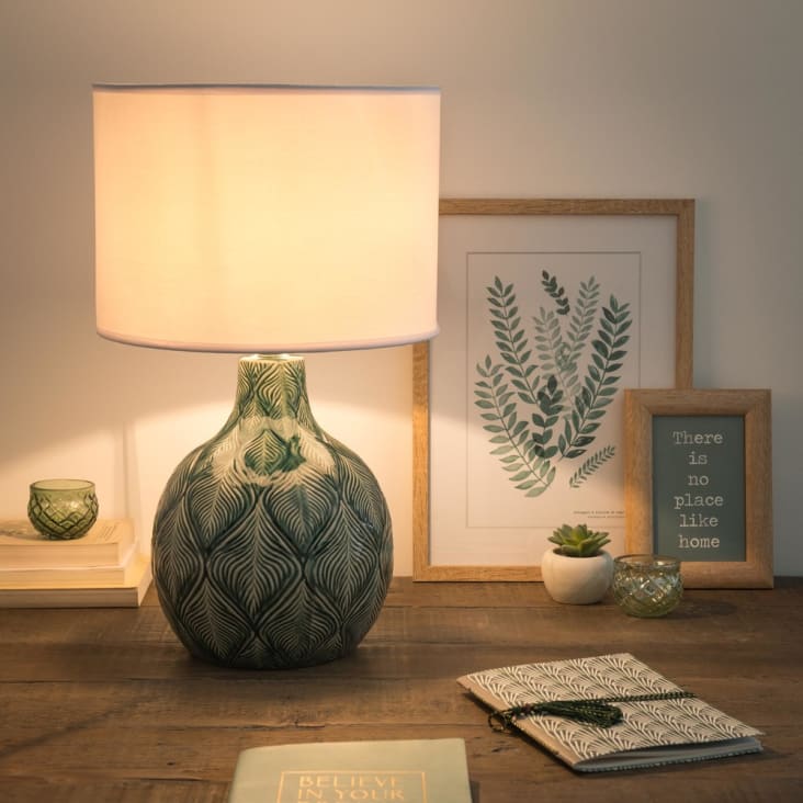 Lampe aus grüner Keramik mit Lampenschirm aus weißer Baumwolle-HEVEA ambiance-1