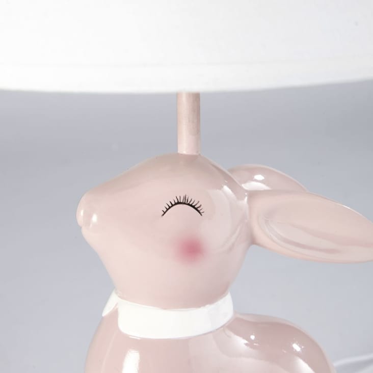 Lampe Hase aus rosa Keramik mit weißem Lampenschirm-APOLLINE cropped-4