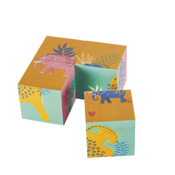 Meerkleurige beukenhouten speelkubus met jungleprint cropped-2