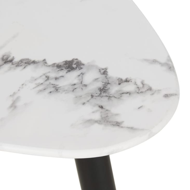Mesa baja de cristal con efecto mármol blanco y metal color latón y negro-Phea cropped-3