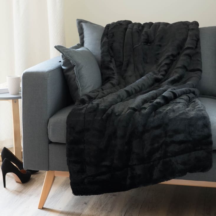 Plaid in simil pelliccia nera, 150x180 cm-Soho ambiance-4