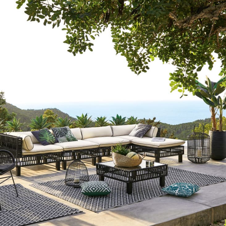 Maisons du Monde rebaja la silla colgante más bonita para un rincón  instagrameable en tu jardín o terraza por menos de 140 euros