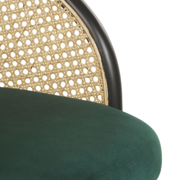 Stuhl mit Armlehnen, grünem Samtbezug und aus Rattangeflecht-Sockette cropped-4