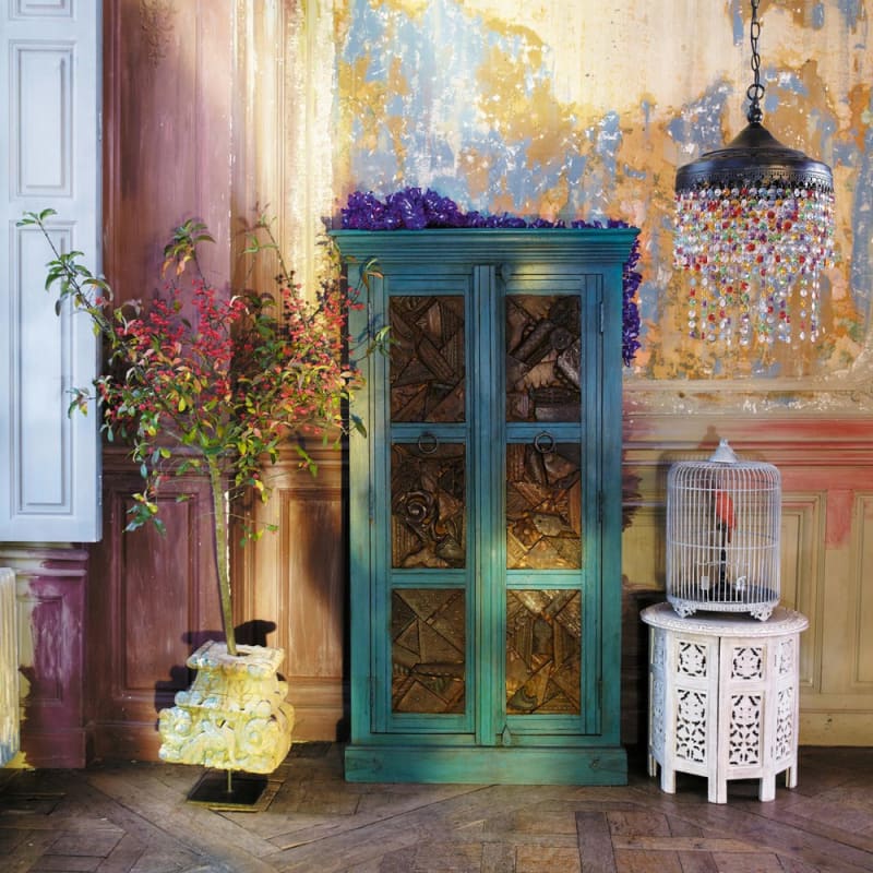 Bout de canapé en bois de manguier gravé blanchi - miniature 8