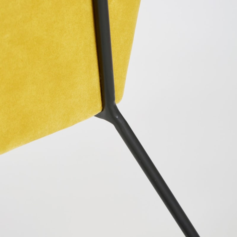 Fauteuil en velours jaune moutarde - miniature 4