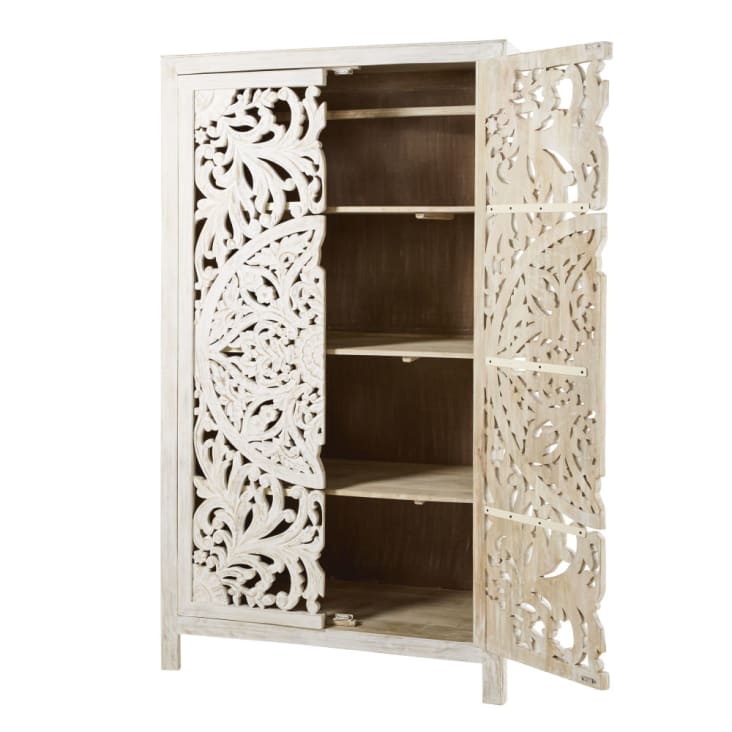 Lombok armoire sale