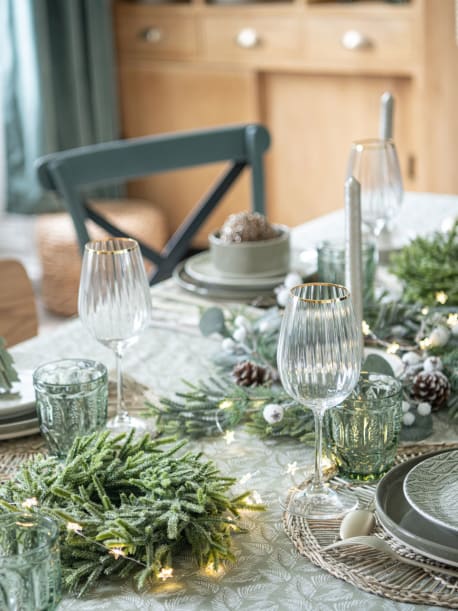 Alle unsere Deko-Ideen für eine Weihnachtstafel in natürlichem Stil | Maisons du Monde
