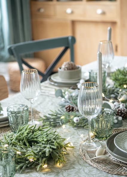 Alle unsere Deko-Ideen für eine Weihnachtstafel in natürlichem Stil | Maisons du Monde