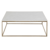 Tavolino basso quadrato in marmo bianco e metallo color ottone