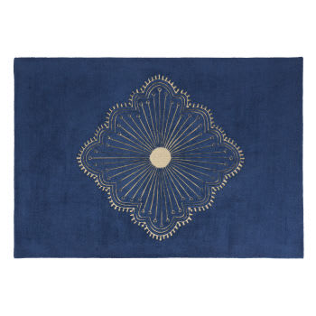 MAROLA - Marineblauwe tapijt van getufte wol met bewerkte goudkleurige bloemenprint 160 x 230 cm