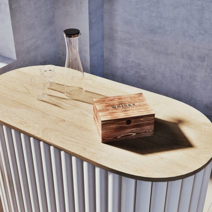 Set Bicchiere Di Whisky E Cubetti Di Ghiaccio Bicchieri Da Vino Impilati In Una Torre