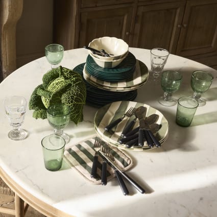 Verre à pied en verre bullé transparent H17 | Maisons du Monde