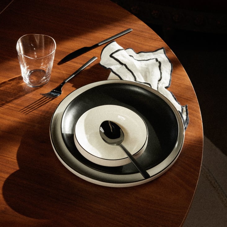 Assiette creuse modelée en faïence blanche Selma | Maisons du Monde