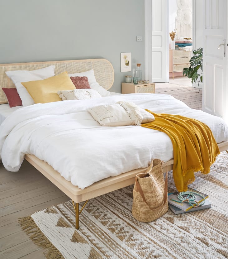 Solstice - Bed van 160 x 200 cm uit massief grenenhout en rieten gevlochten rotan  met lattenbodem