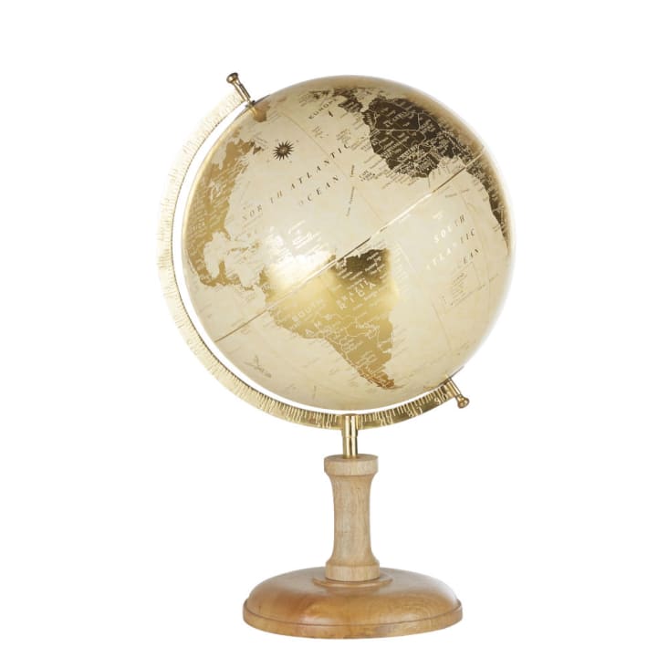 mareridt mel Før Globus mit Weltkarte, beige und goldfarben, mit Fuß aus Mangoholz  SAINTE-MAXIME | Maisons du Monde