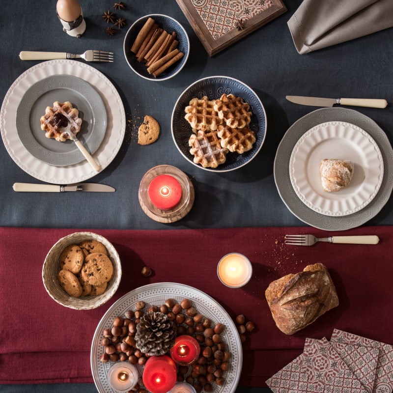 Assiette à dessert en porcelaine blanche - miniature 9