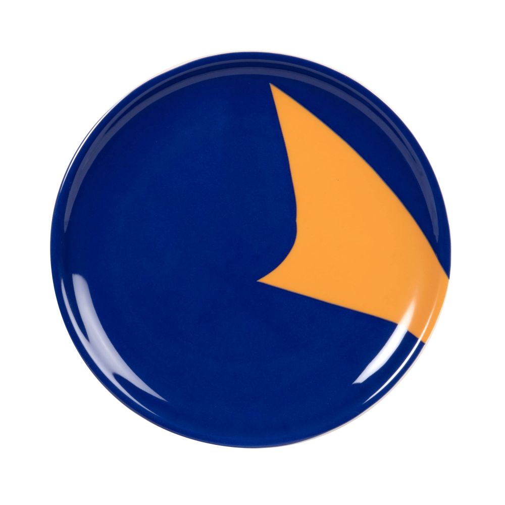 Assiette à dessert Inna Maisons du Monde X Sakina M’Sa en faïence bleue et orange Assiette à dessert Inna Maisons du Monde X Sakina M’Sa en faïence bleue et orange