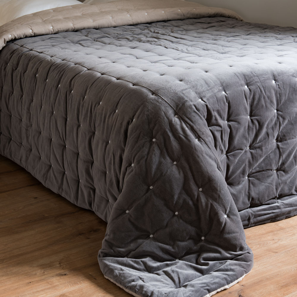 Boutis en velours piqué gris 240x260