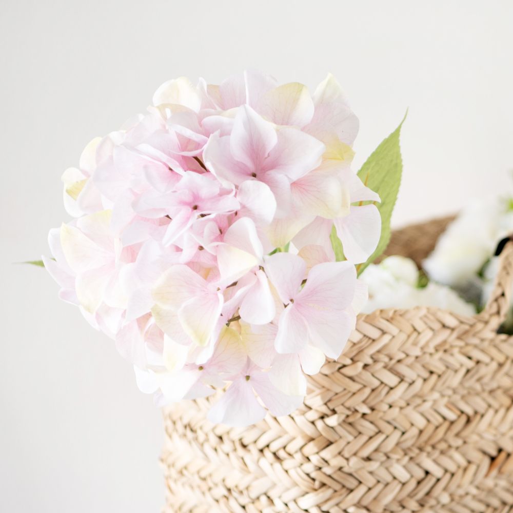 Branche d'hortensia artificielle vieux rose Branche d'hortensia artificielle vieux rose