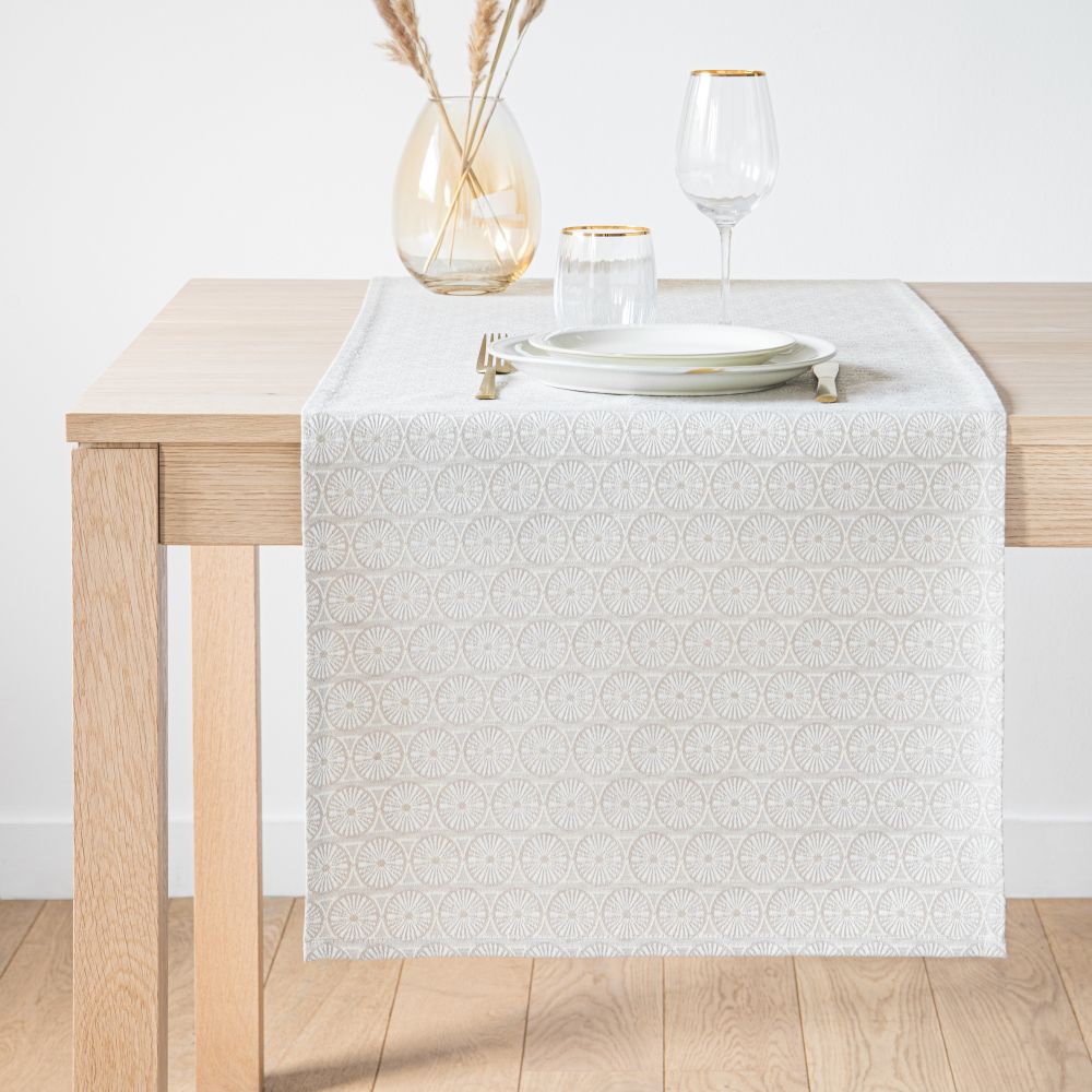 Chemin de table écru motifs graphiques dorés 48x150 (photo) Chemin de table écru motifs graphiques dorés 48x150