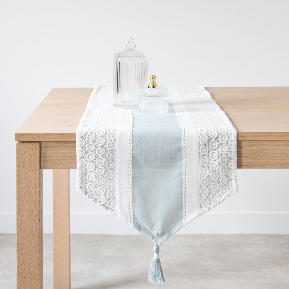 Chemin de table en coton à dentelle 40x150 (photo) Chemin de table en coton à dentelle 40x150
