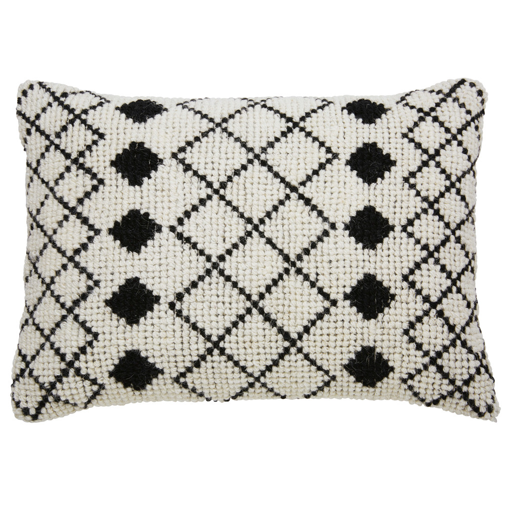 Coussin en laine et coton écru motifs noirs 40x60cm Coussin en laine et coton écru motifs noirs 40x60cm