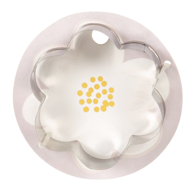 Emporte-pièce marguerite en inox argenté Emporte-pièce marguerite en inox argenté