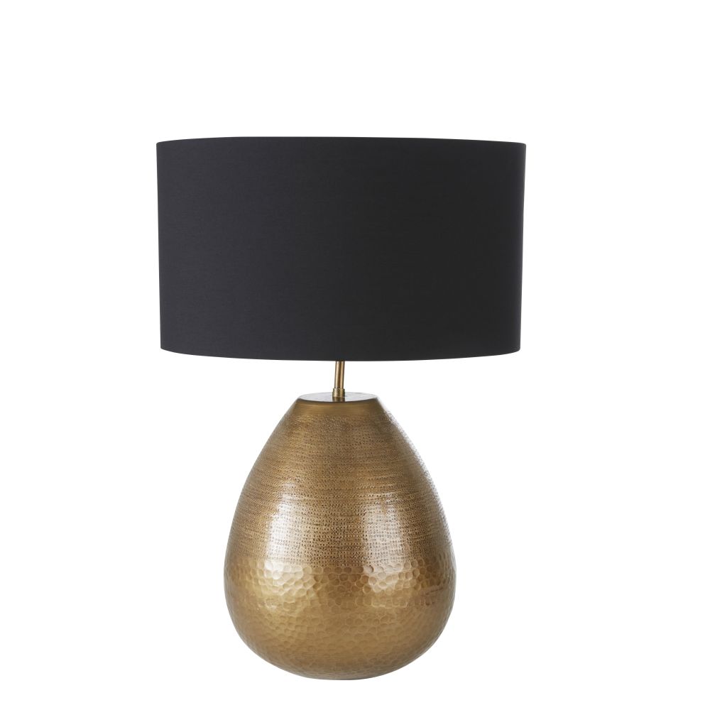 Lampe en métal martelé laiton vieilli et abat-jour noir (photo) Lampe en métal martelé laiton vieilli et abat-jour noir