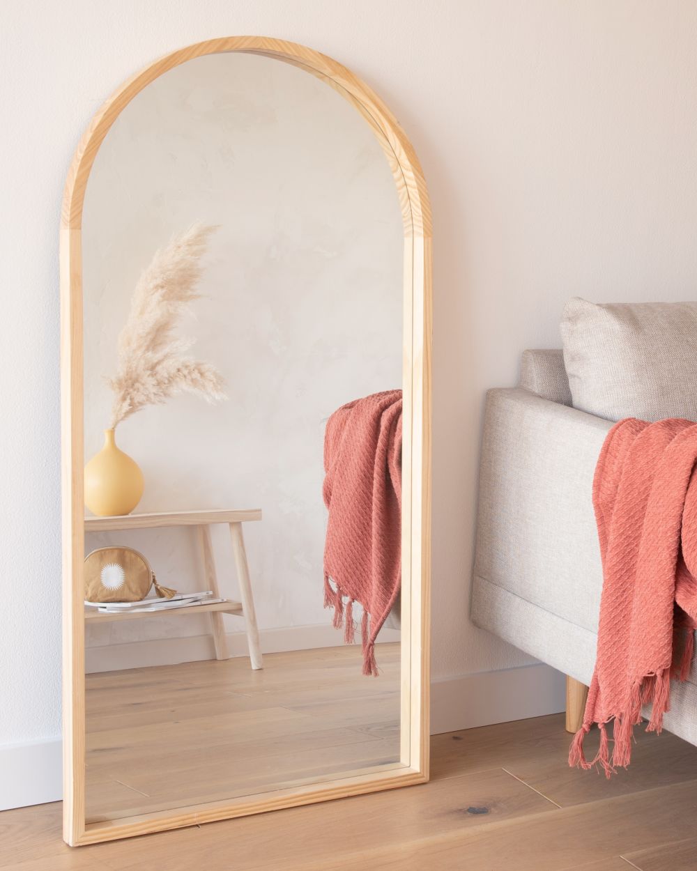 Miroir arrondi en bois de pin beige 60x120