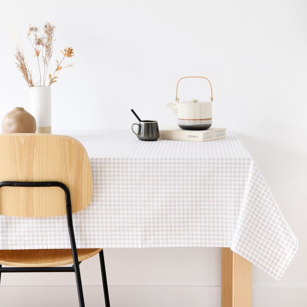 Nappe en coton enduit, imprimé vichy blanc et beige 150x250 Nappe en coton enduit, imprimé vichy blanc et beige 150x250