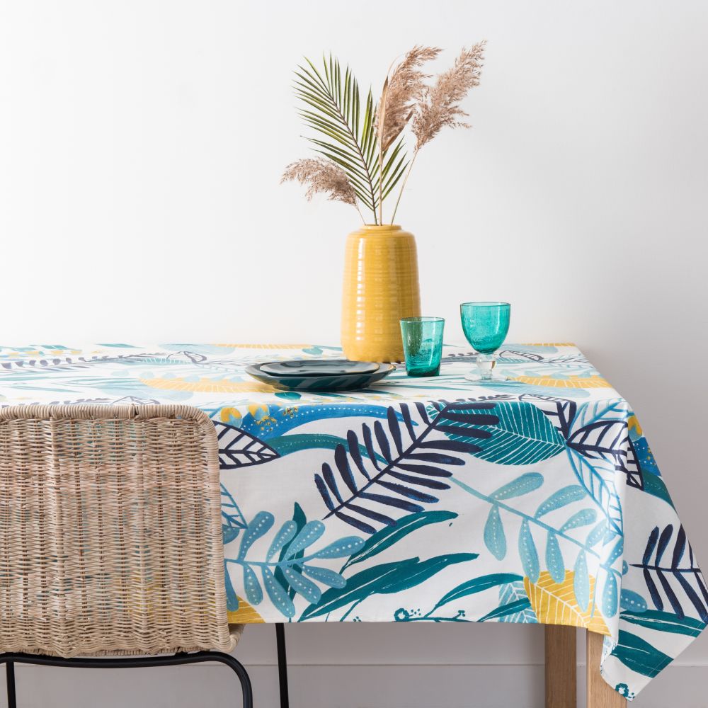 Nappe enduite en coton motif floral 150x250 Nappe enduite en coton motif floral 150x250