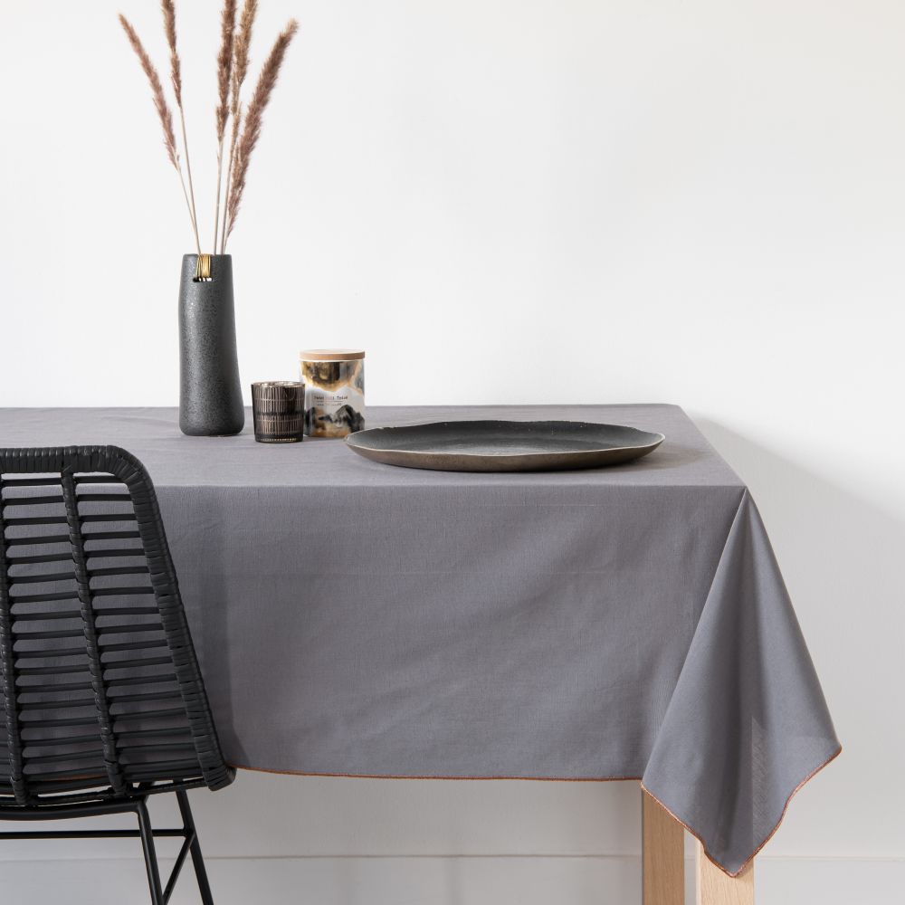 Nappe gris anthracite et coloris bronze 180x180 Nappe gris anthracite et coloris bronze 180x180
