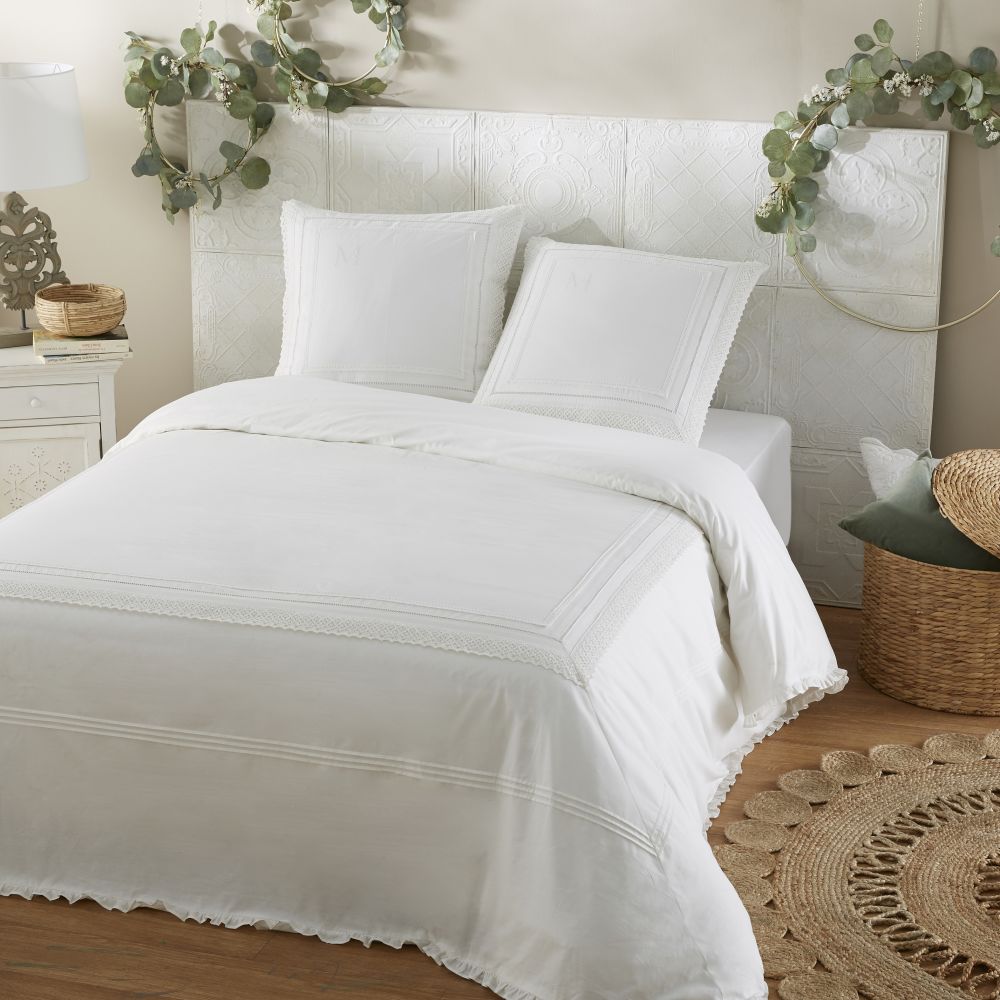 Parure de lit en percale de coton blanc brodé et en crochet 240x260