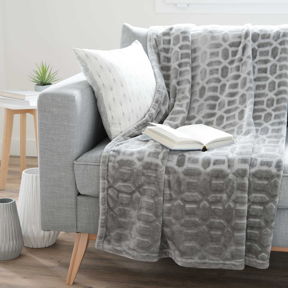 Plaid gris motifs graphiques 150x230 Plaid gris motifs graphiques 150x230